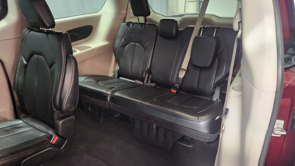 2021 Chrysler Voyager Image 7