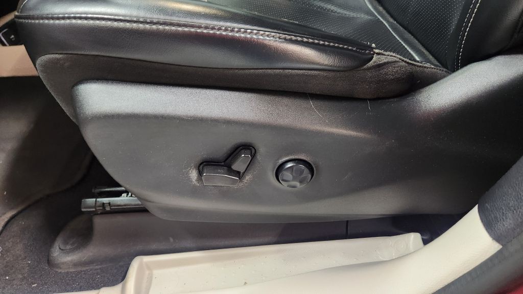 2021 Chrysler Voyager Image 16