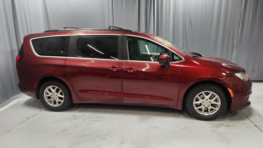 2021 Chrysler Voyager Image 22