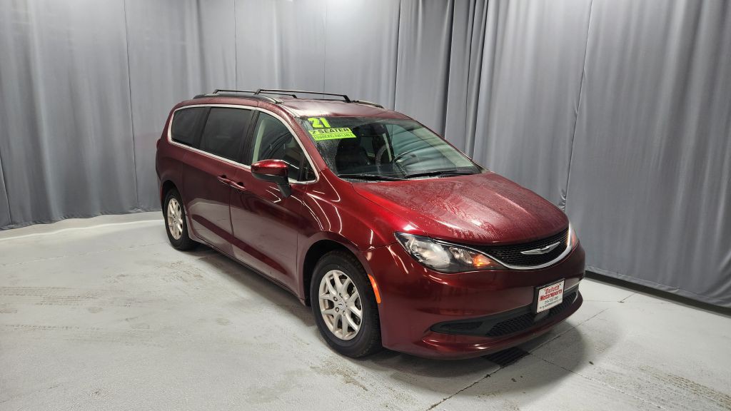 2021 Chrysler Voyager Image 24