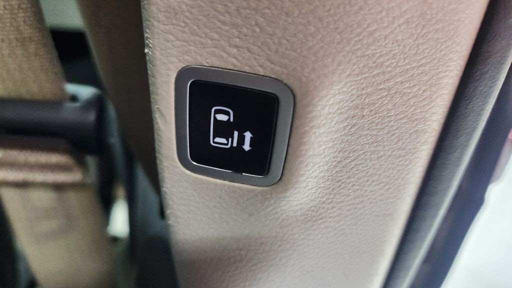 2021 Chrysler Voyager Image 33