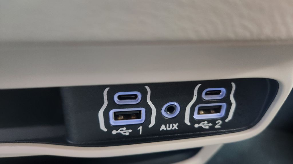 2021 Chrysler Voyager Image 49