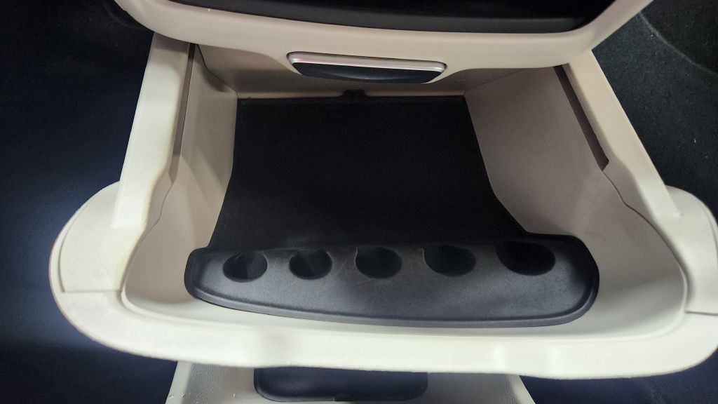 2021 Chrysler Voyager Image 50