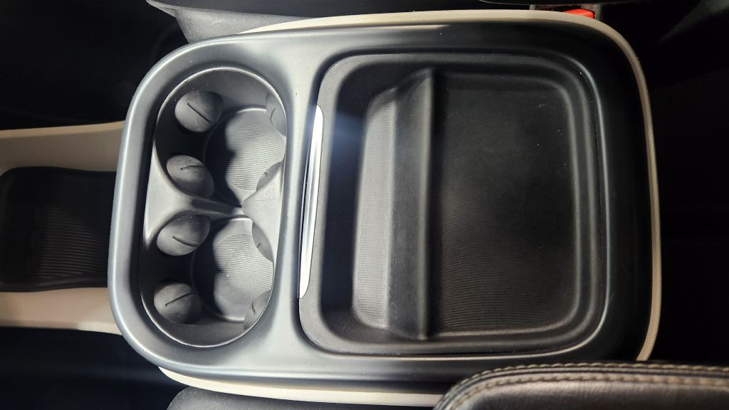 2021 Chrysler Voyager Image 51