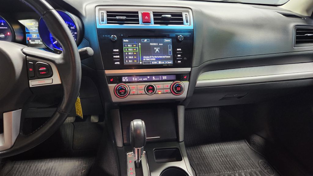 2015 Subaru Legacy Image 13