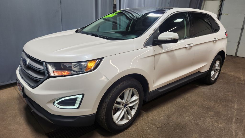 2017 Ford Edge Image 2