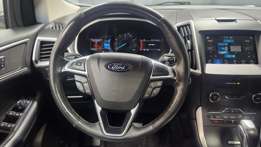 2017 Ford Edge Image 15