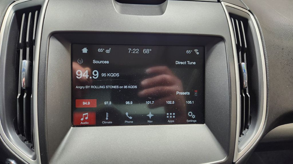 2017 Ford Edge Image 52