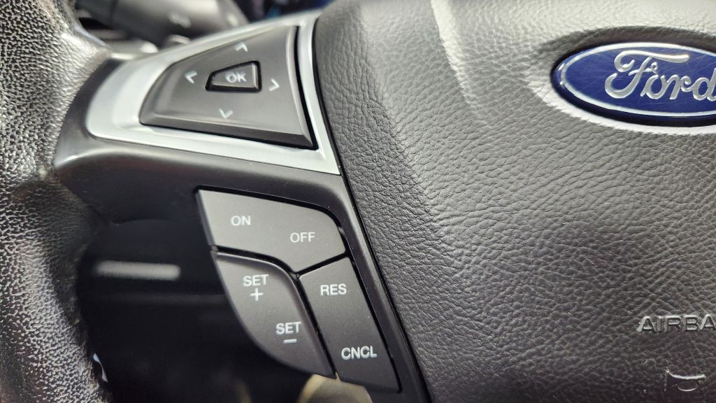 2017 Ford Edge Image 65
