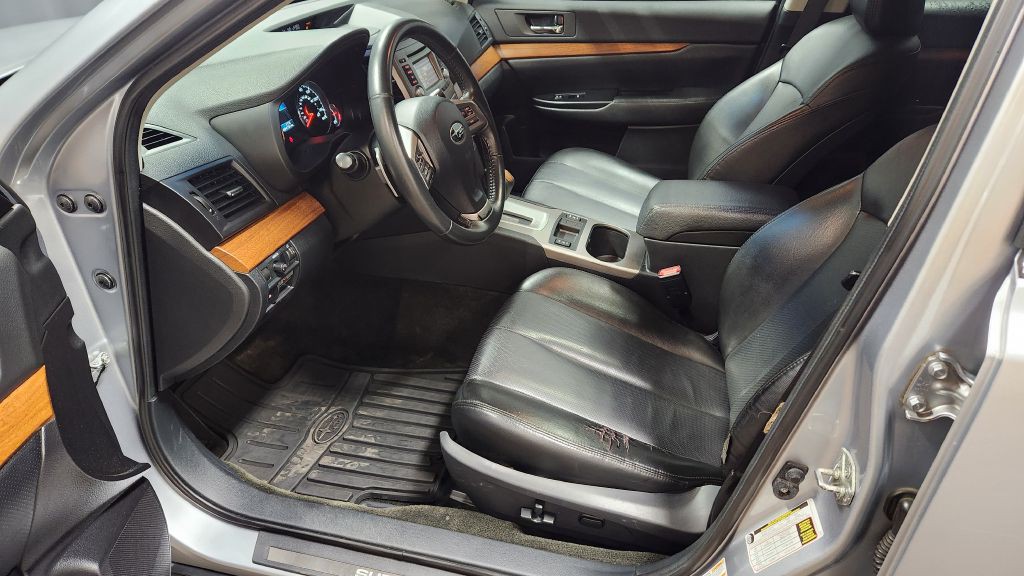 2013 Subaru Outback Image 20