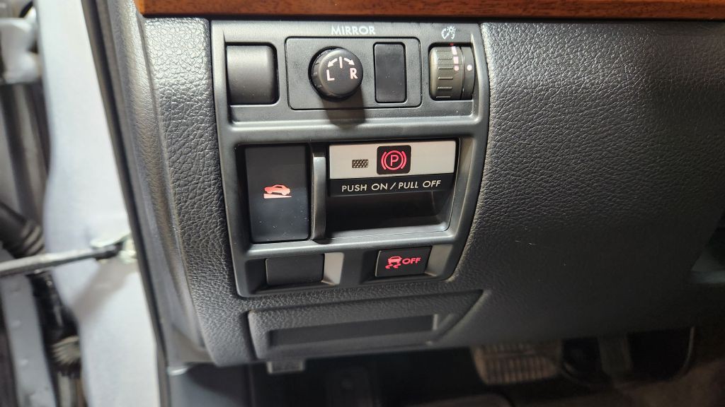 2013 Subaru Outback Image 25