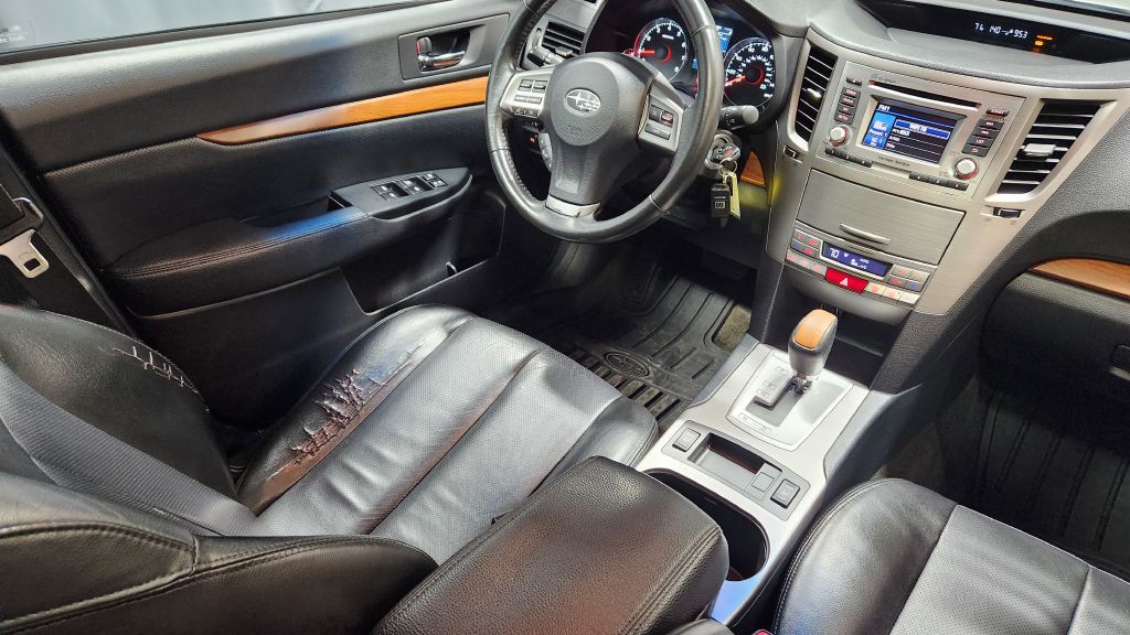 2013 Subaru Outback Image 42