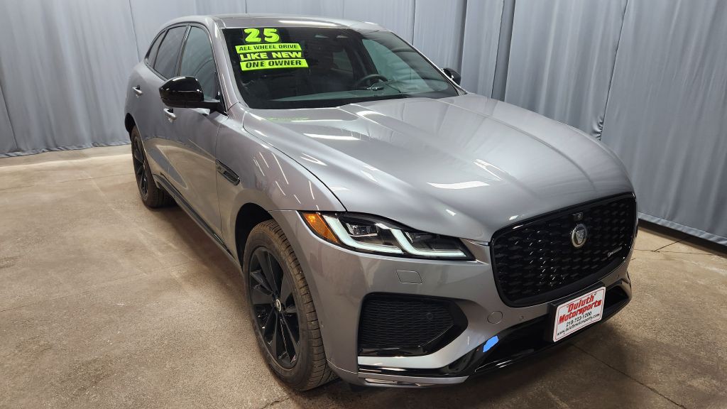 2025 Jaguar F-PACE Image 33