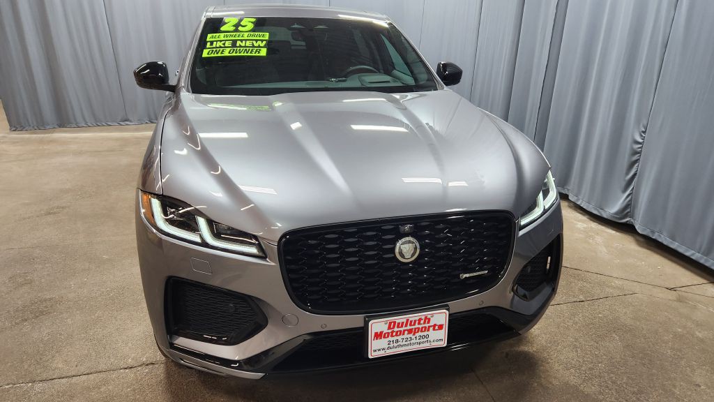 2025 Jaguar F-PACE Image 34