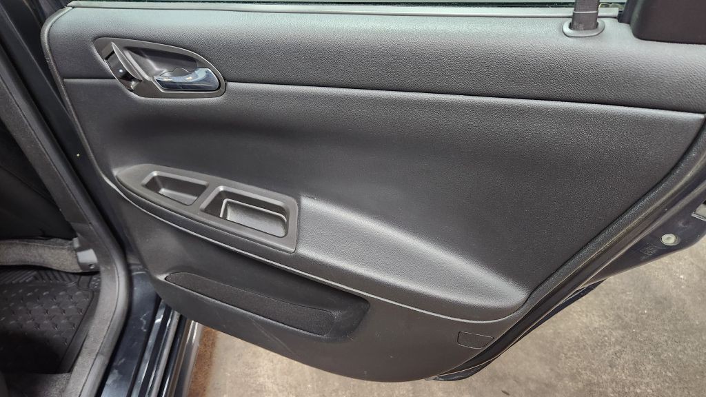 2014 Chevrolet Impala Image 32