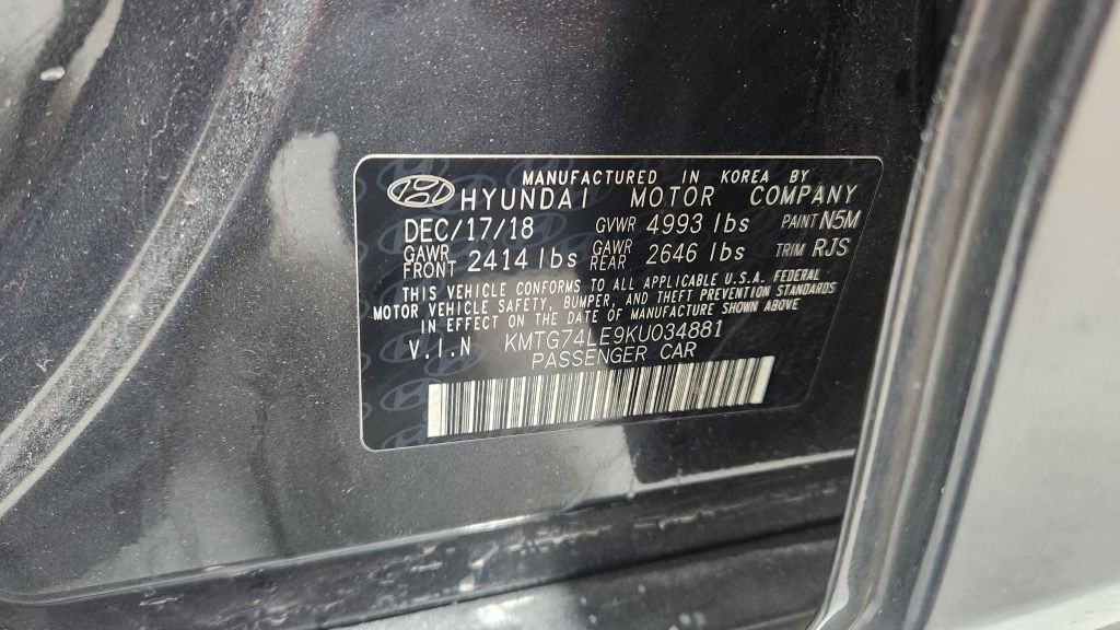 2019 Genesis G70 Image 21