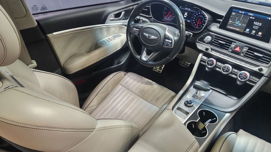 2019 Genesis G70 Image 42