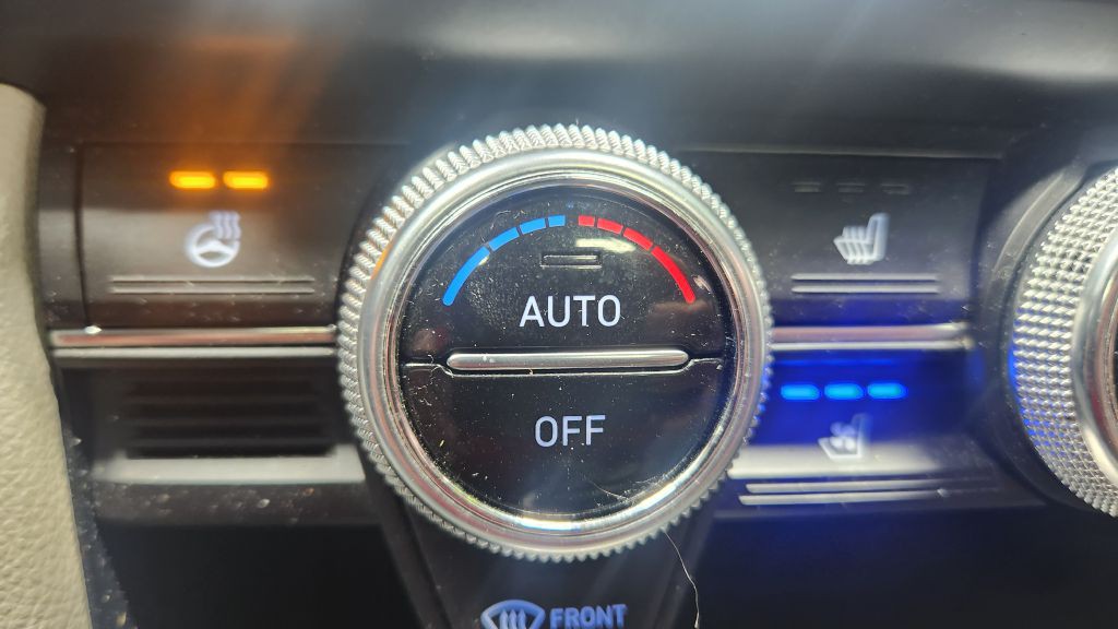 2019 Genesis G70 Image 61