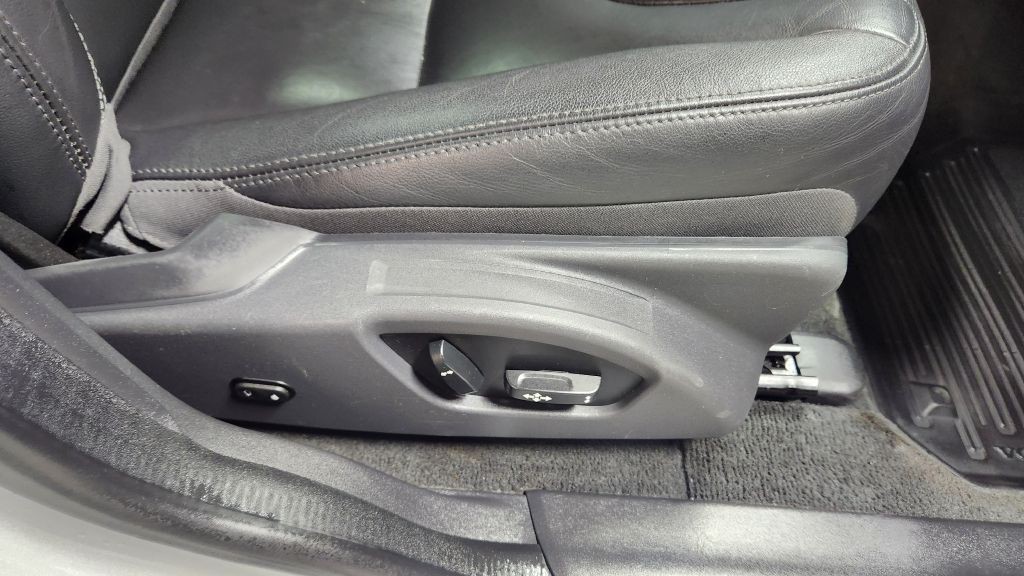 2017 Volvo XC60 Image 48