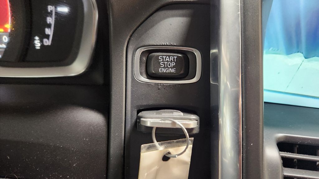 2017 Volvo XC60 Image 53