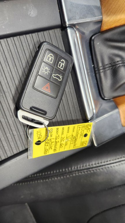 2017 Volvo XC60 Image 60