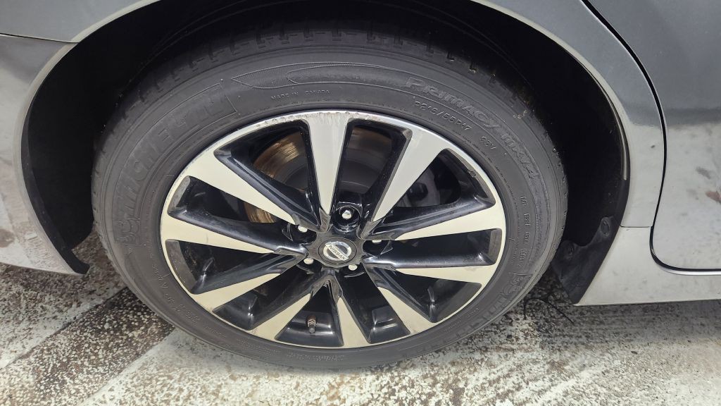 2018 Nissan Altima Image 25