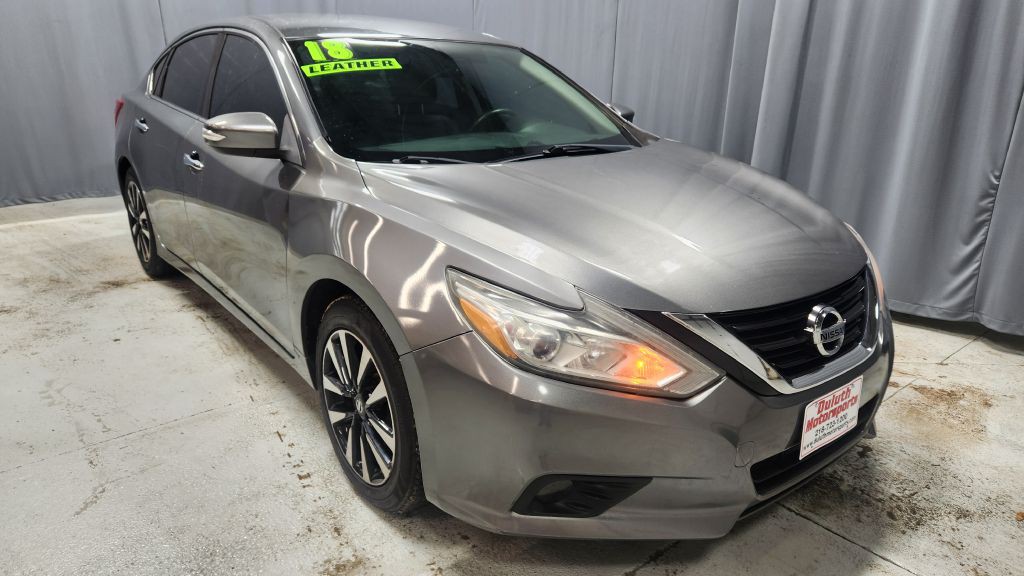 2018 Nissan Altima Image 32