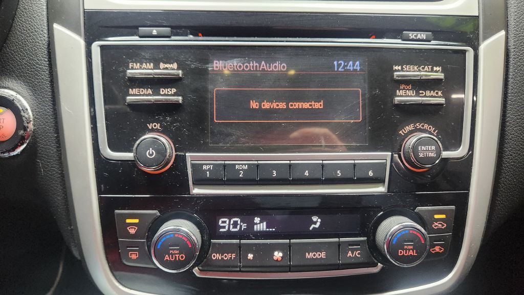 2018 Nissan Altima Image 45