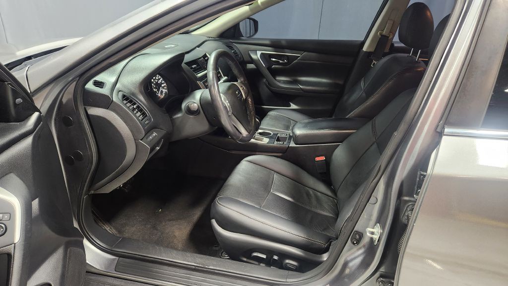 2018 Nissan Altima Image 17
