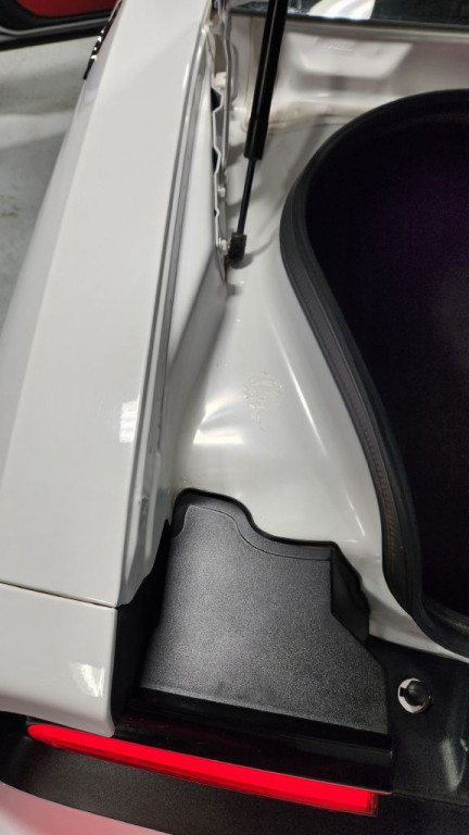 2017 Dodge Challenger Image 9