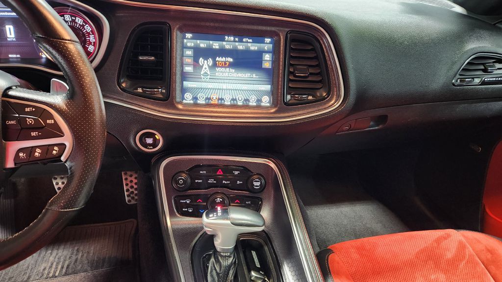 2017 Dodge Challenger Image 22