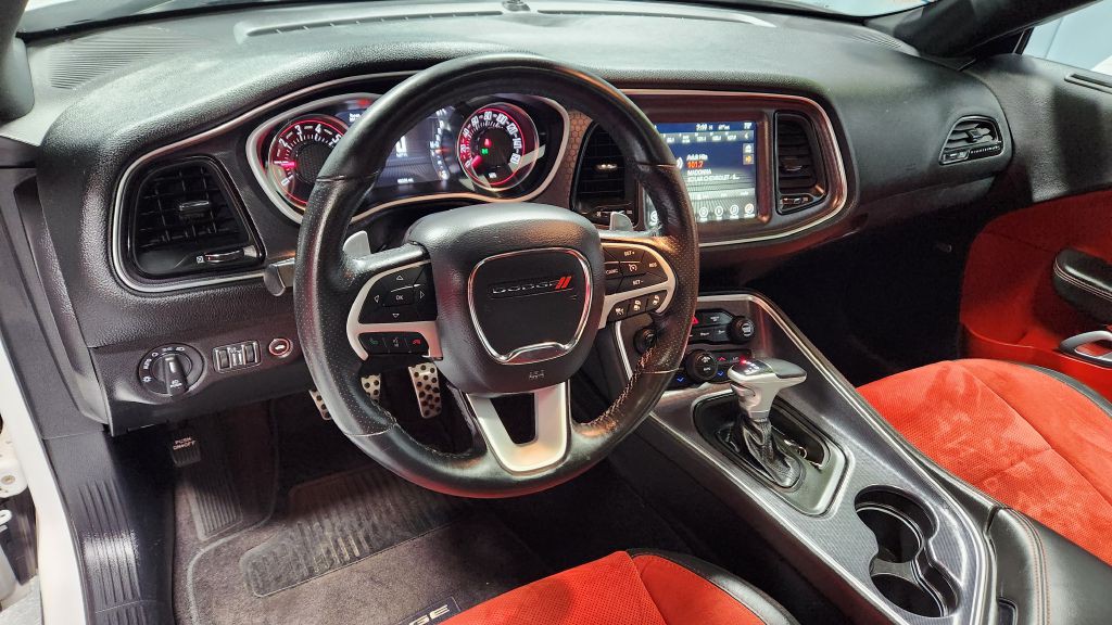 2017 Dodge Challenger Image 23