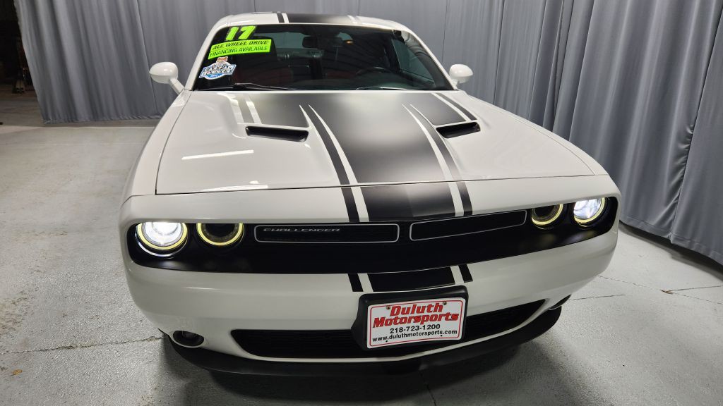 2017 Dodge Challenger Image 28