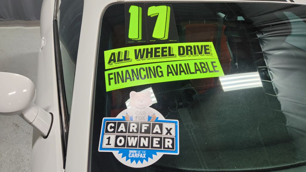 2017 Dodge Challenger Image 29