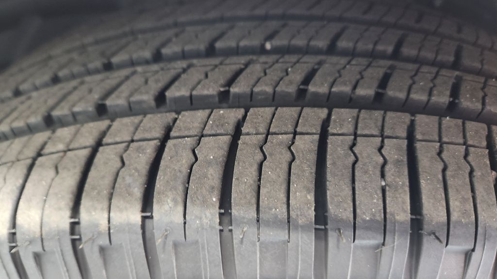 2017 Dodge Challenger Image 33