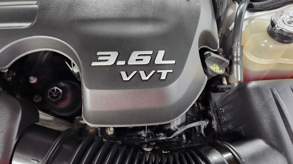 2017 Dodge Challenger Image 43