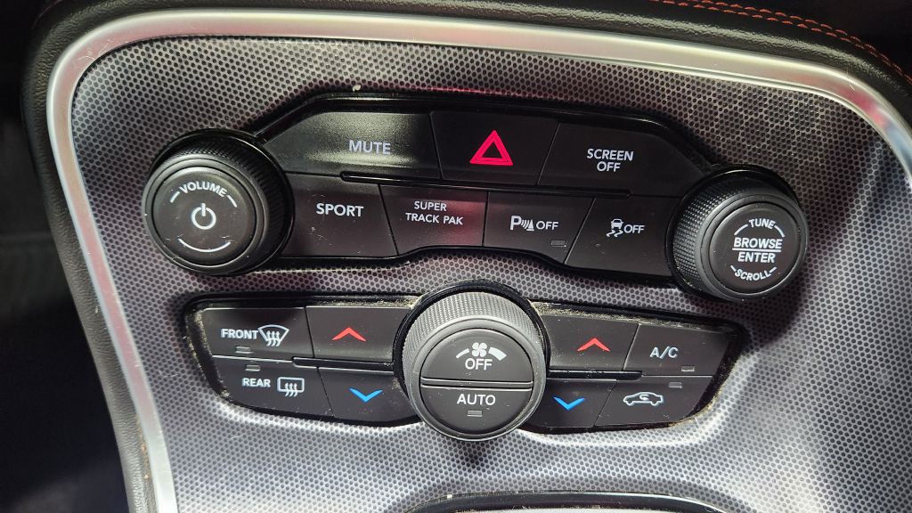 2017 Dodge Challenger Image 52