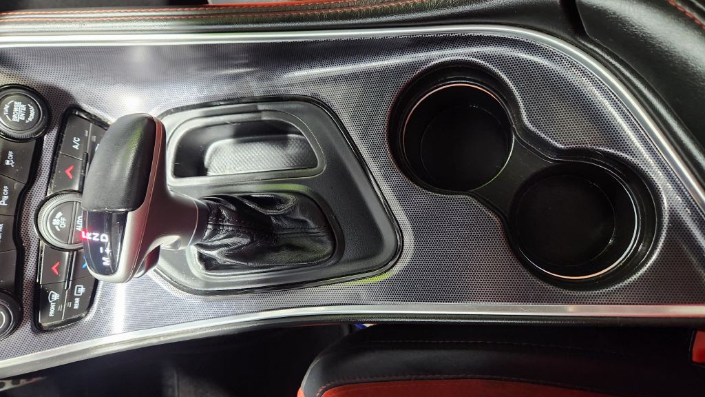 2017 Dodge Challenger Image 54