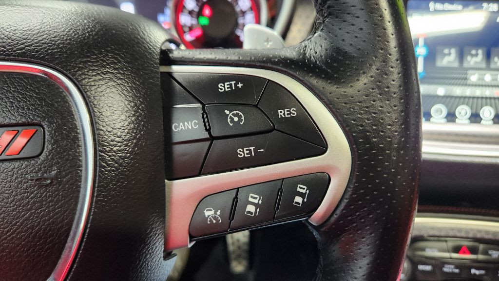 2017 Dodge Challenger Image 62