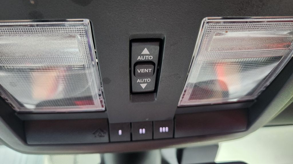 2017 Dodge Challenger Image 68