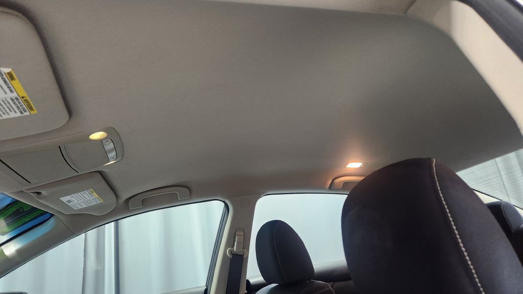 2017 Nissan Altima Image 19