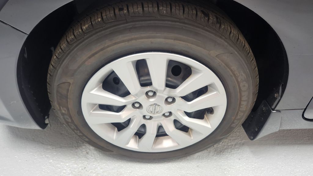 2017 Nissan Altima Image 24