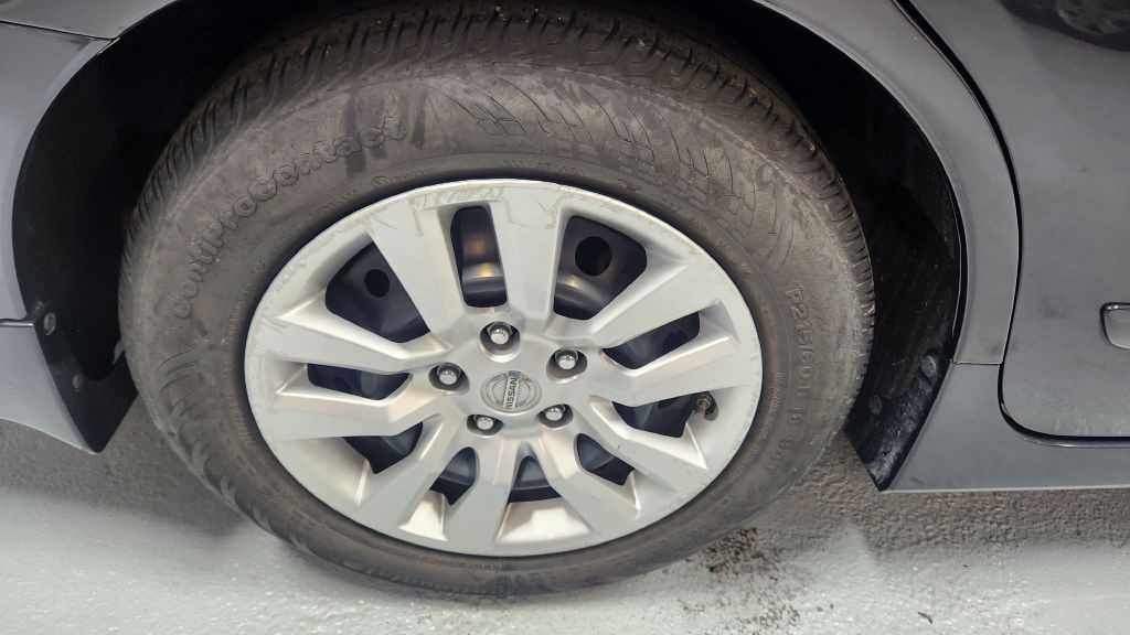 2017 Nissan Altima Image 33