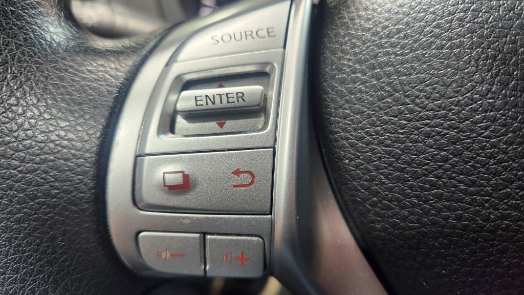 2017 Nissan Altima Image 50