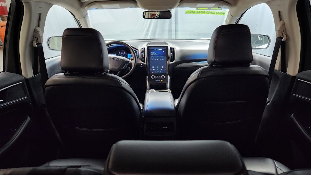 2022 Ford Edge Image 8
