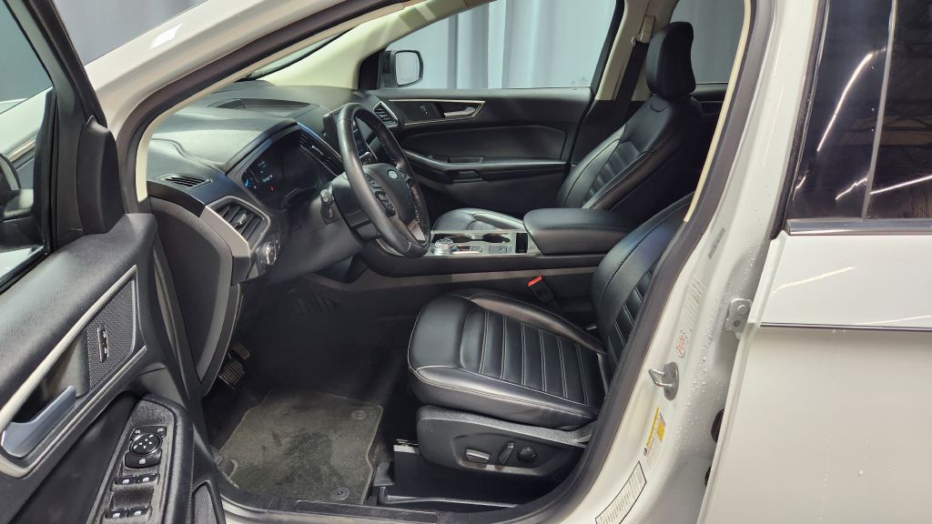 2022 Ford Edge Image 19