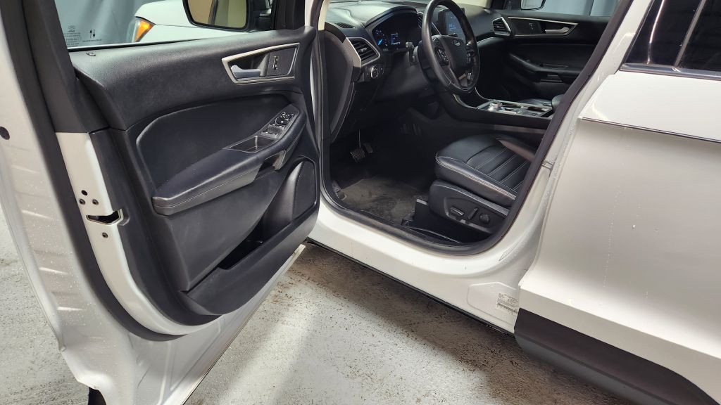 2022 Ford Edge Image 20