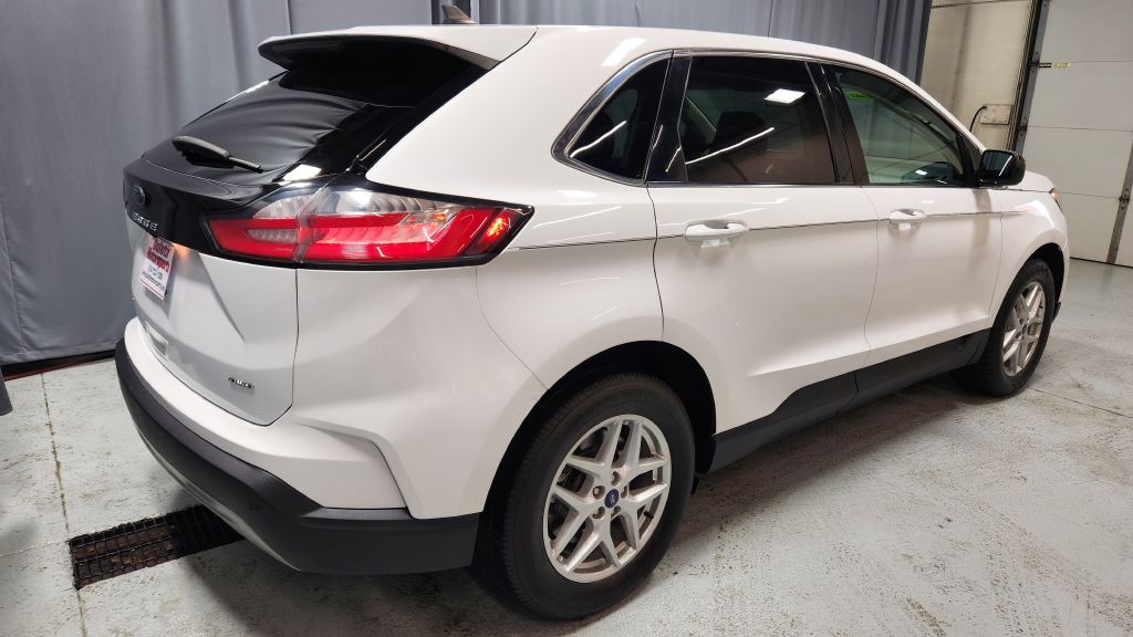 2022 Ford Edge Image 32