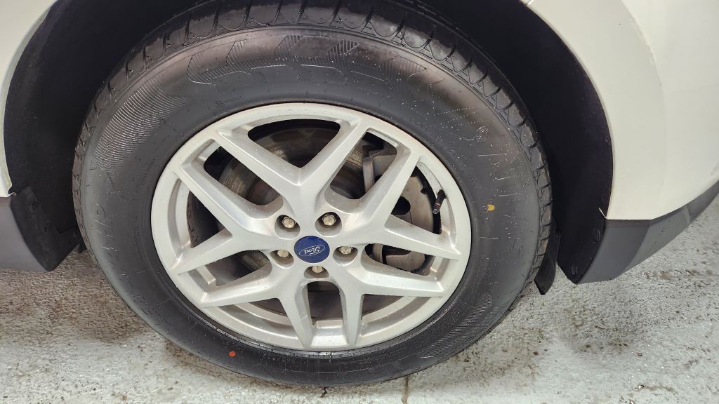 2022 Ford Edge Image 37