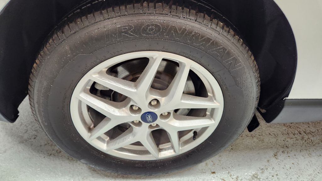 2022 Ford Edge Image 38